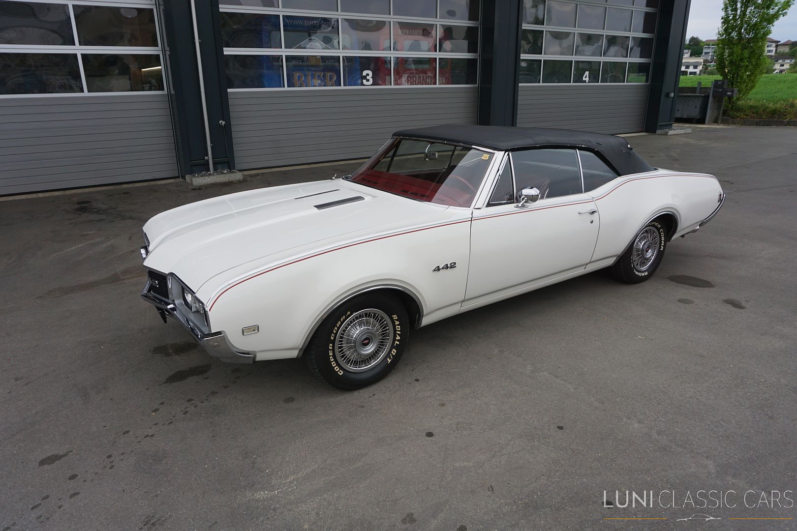 <trp-post-container data-trp-post-id='37731'>1968 Oldsmobile 442 Convertible
