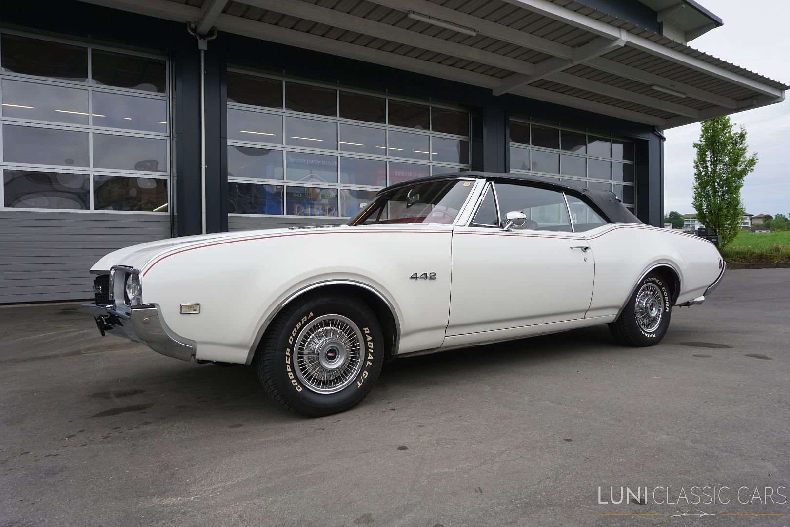 <trp-post-container data-trp-post-id='37731'>1968 Oldsmobile 442 Convertible