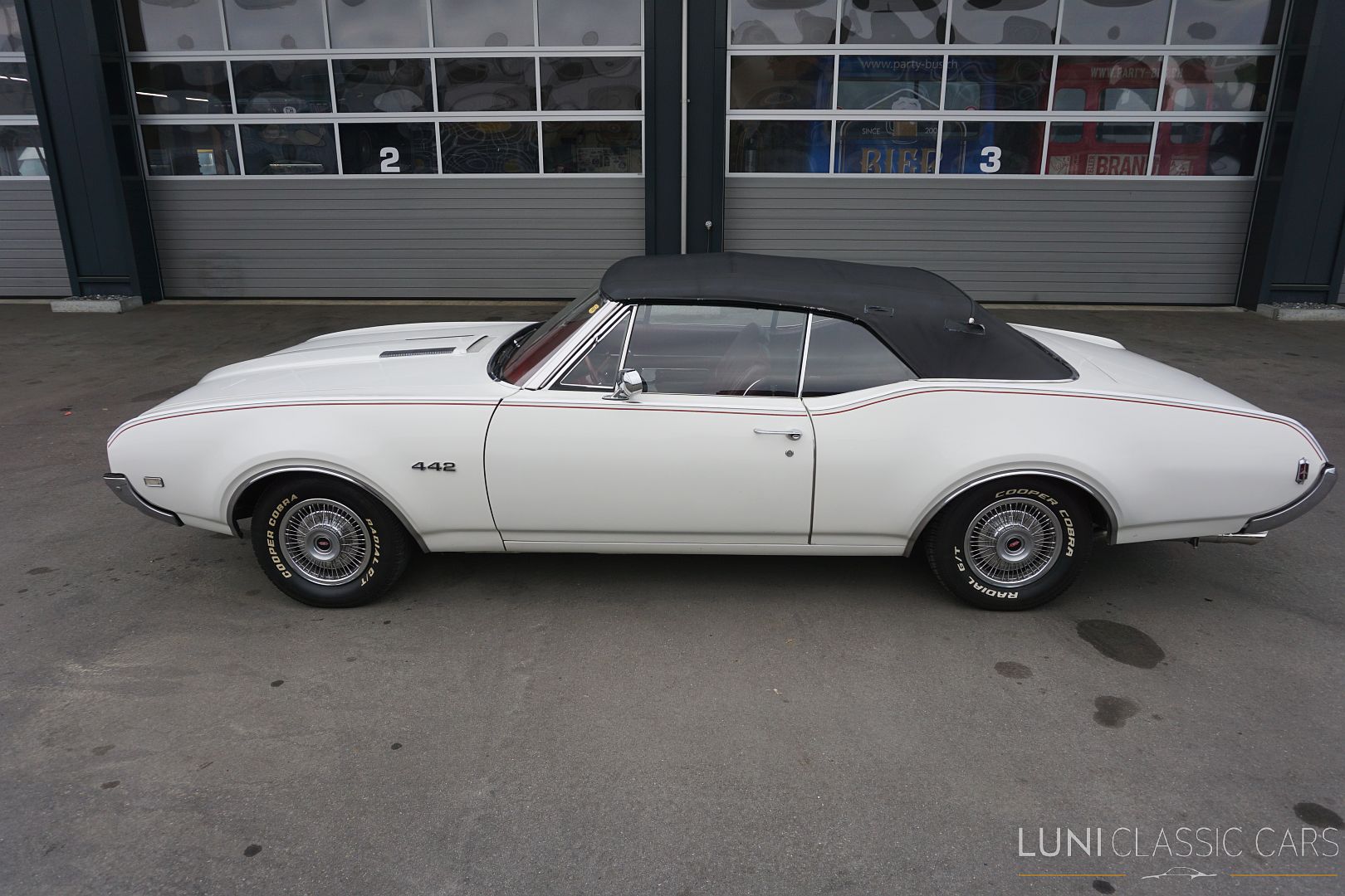<trp-post-container data-trp-post-id='37731'>1968 Oldsmobile 442 Convertible