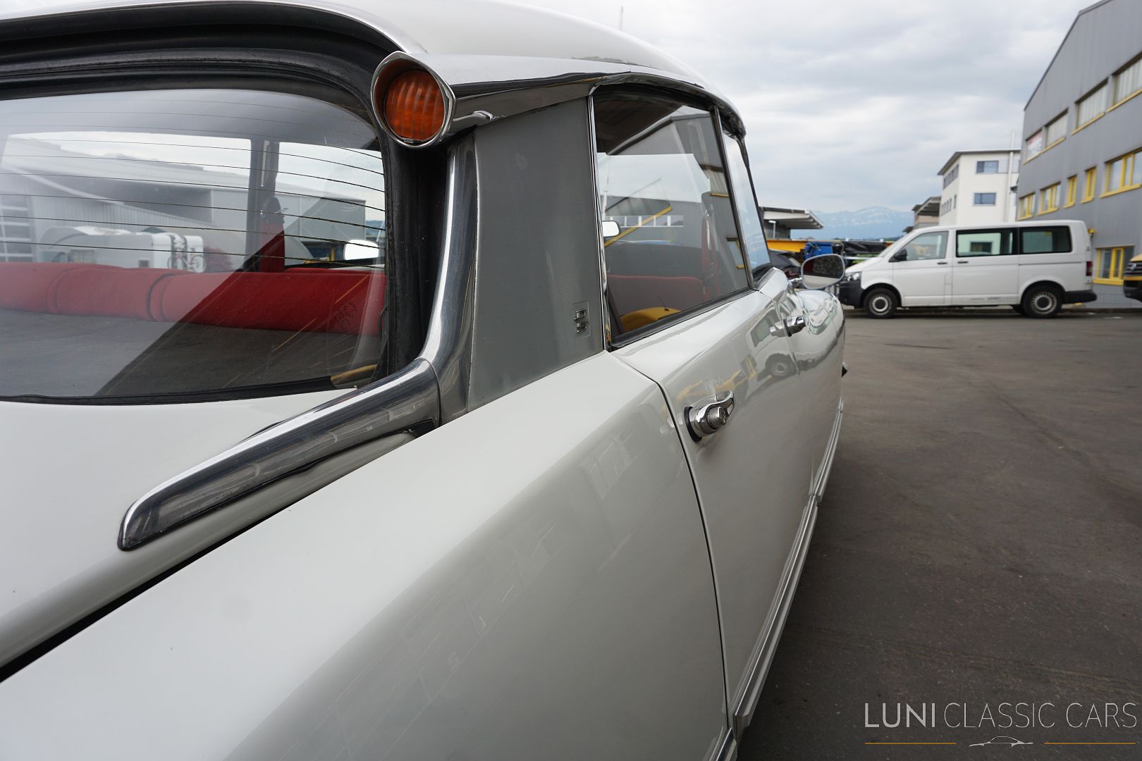 <trp-post-container data-trp-post-id='48114'>1970 Citroën D Spécial
