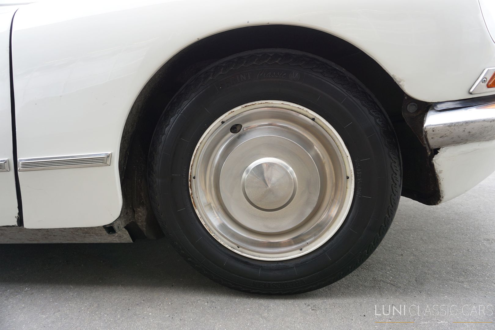 <trp-post-container data-trp-post-id='48114'>1970 Citroën D Spécial