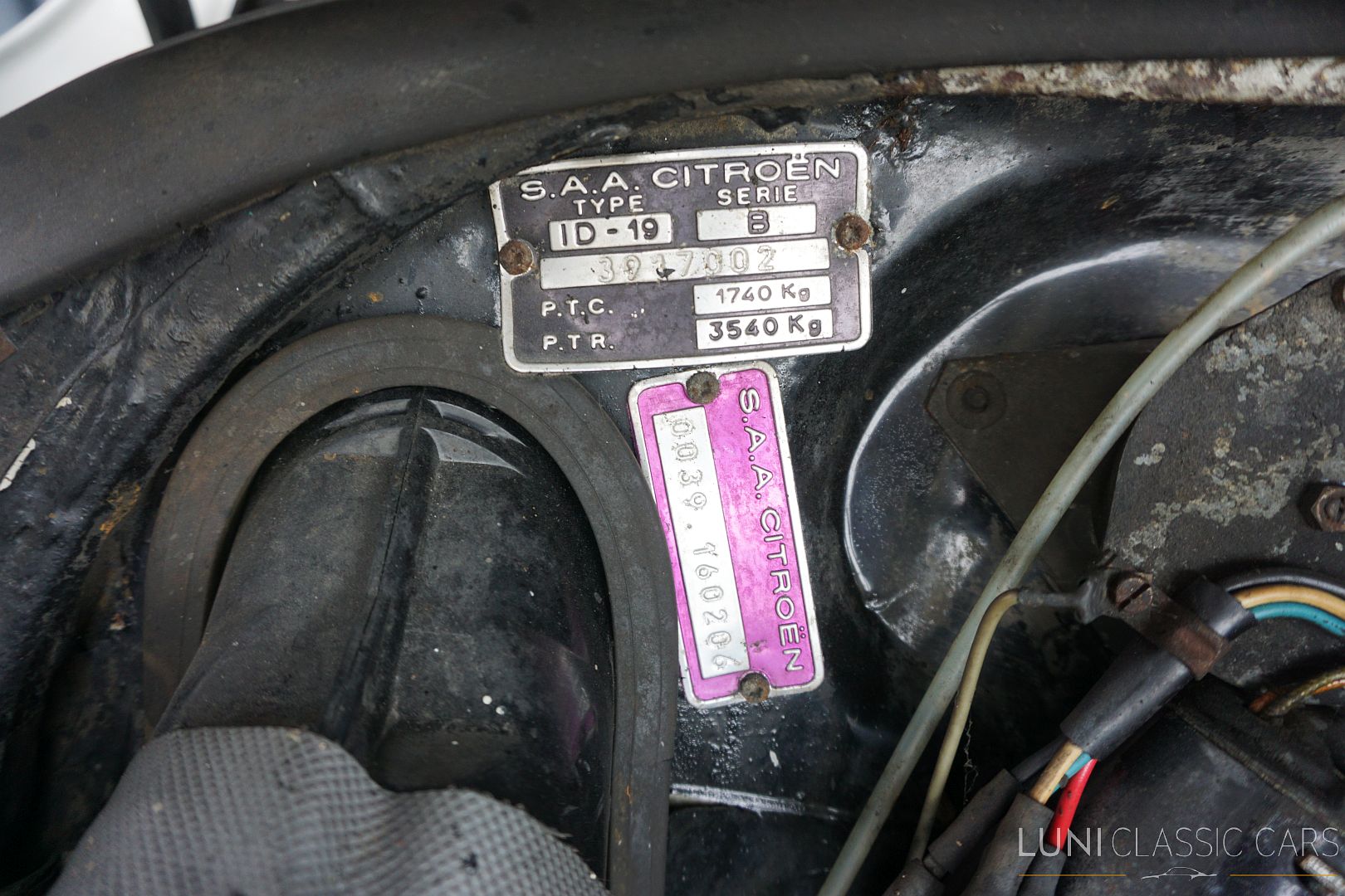 <trp-post-container data-trp-post-id='48114'>1970 Citroën D Spécial
