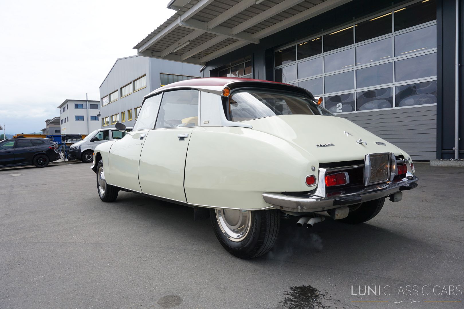 <trp-post-container data-trp-post-id='48244'>1972 Citroën D Super 5