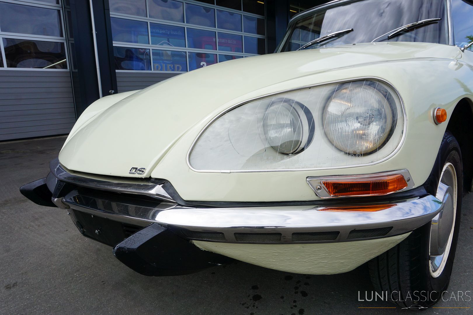 <trp-post-container data-trp-post-id='48244'>1972 Citroën D Super 5