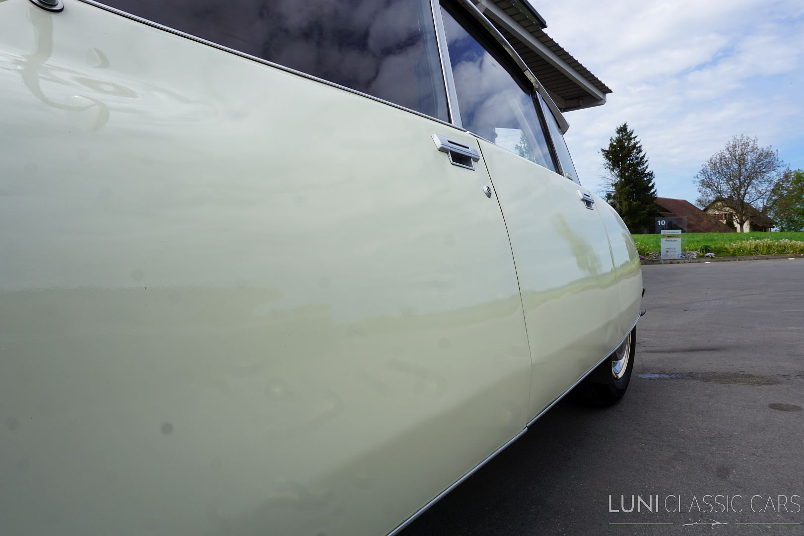 <trp-post-container data-trp-post-id='48244'>1972 Citroën D Super 5