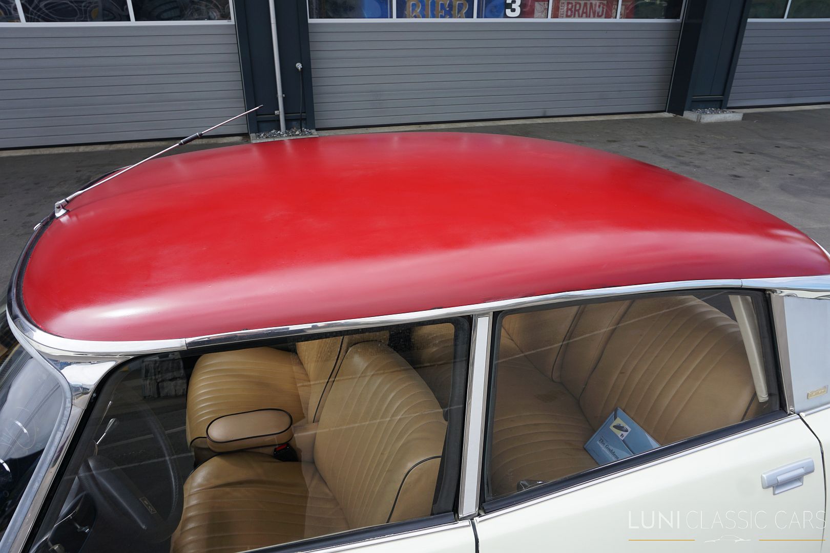 <trp-post-container data-trp-post-id='48244'>1972 Citroën D Super 5