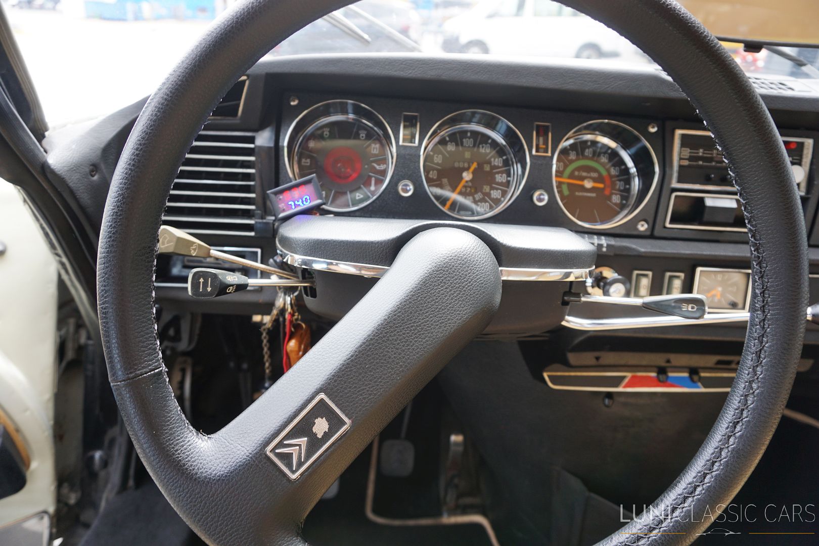 <trp-post-container data-trp-post-id='48244'>1972 Citroën D Super 5