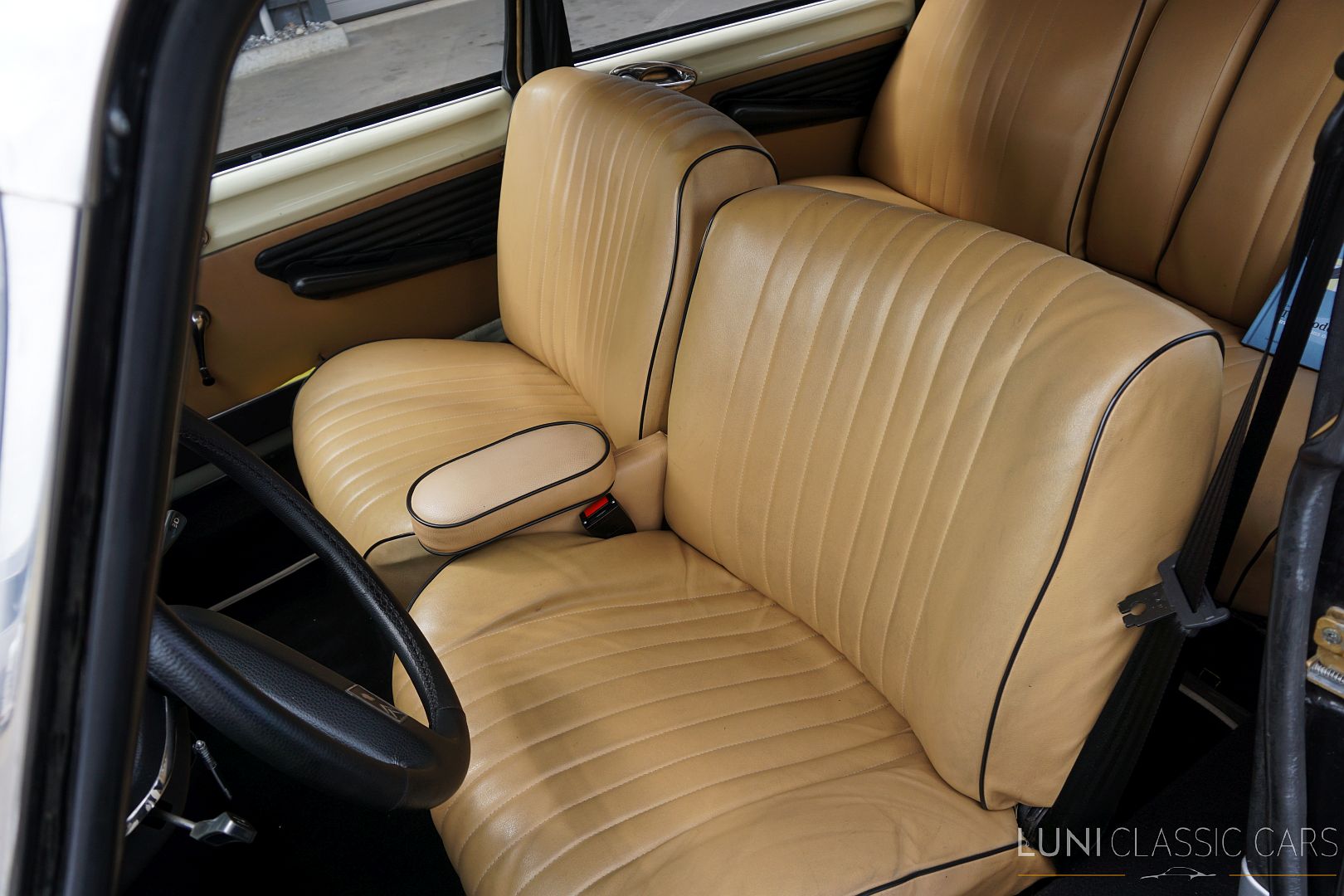 <trp-post-container data-trp-post-id='48244'>1972 Citroën D Super 5
