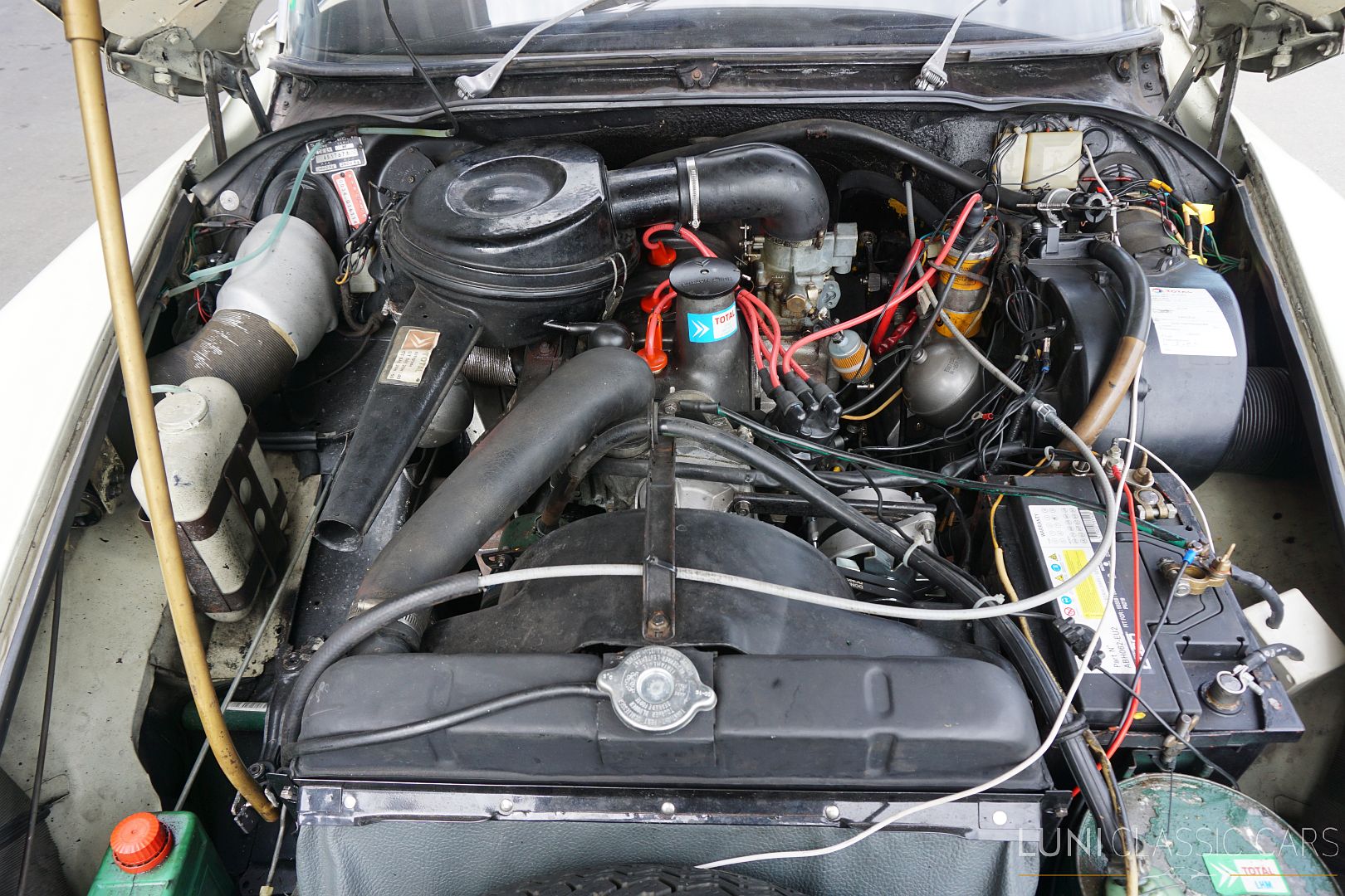 <trp-post-container data-trp-post-id='48244'>1972 Citroën D Super 5