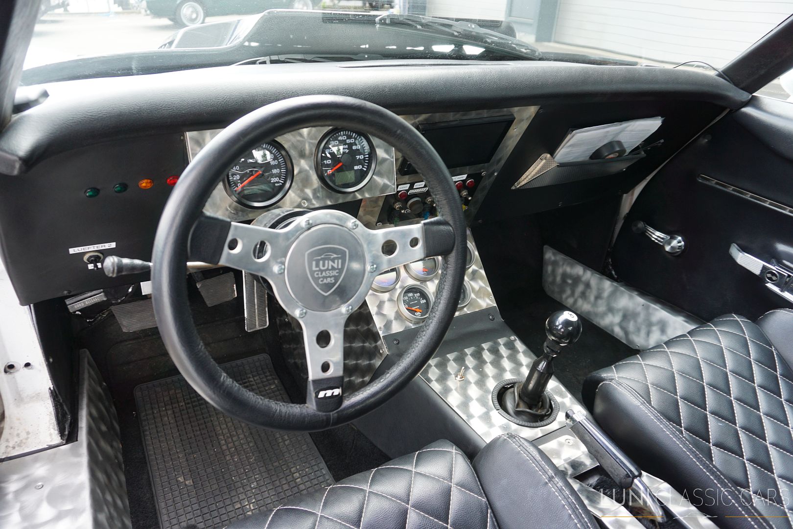 <trp-post-container data-trp-post-id='48570'>1968 Chevrolet Corvette C3