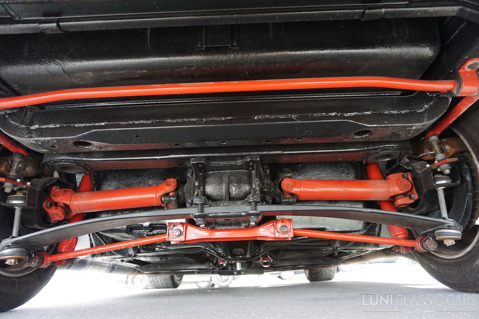 <trp-post-container data-trp-post-id='48570'>1968 Chevrolet Corvette C3