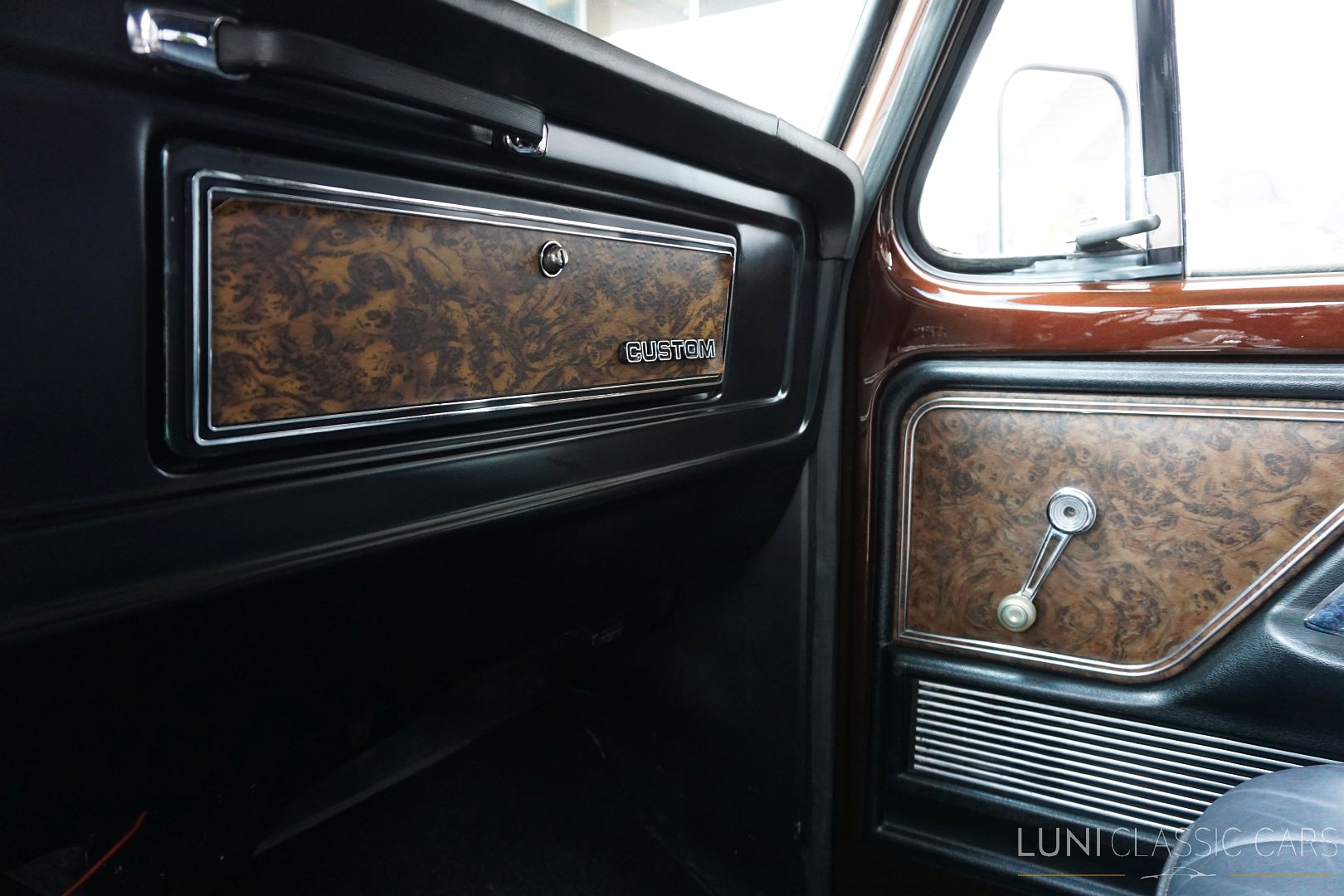 <trp-post-container data-trp-post-id='48632'>1979 Ford Bronco