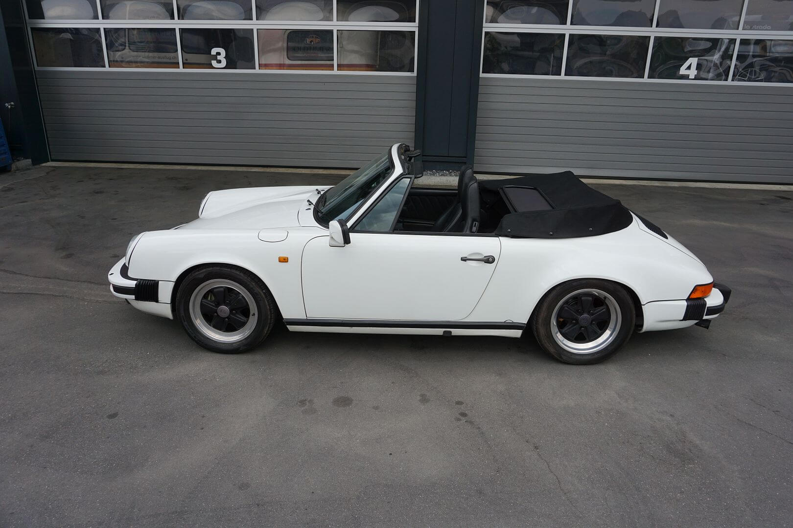 <trp-post-container data-trp-post-id='48818'>1986 Porsche 911 Carrera Cabriolet