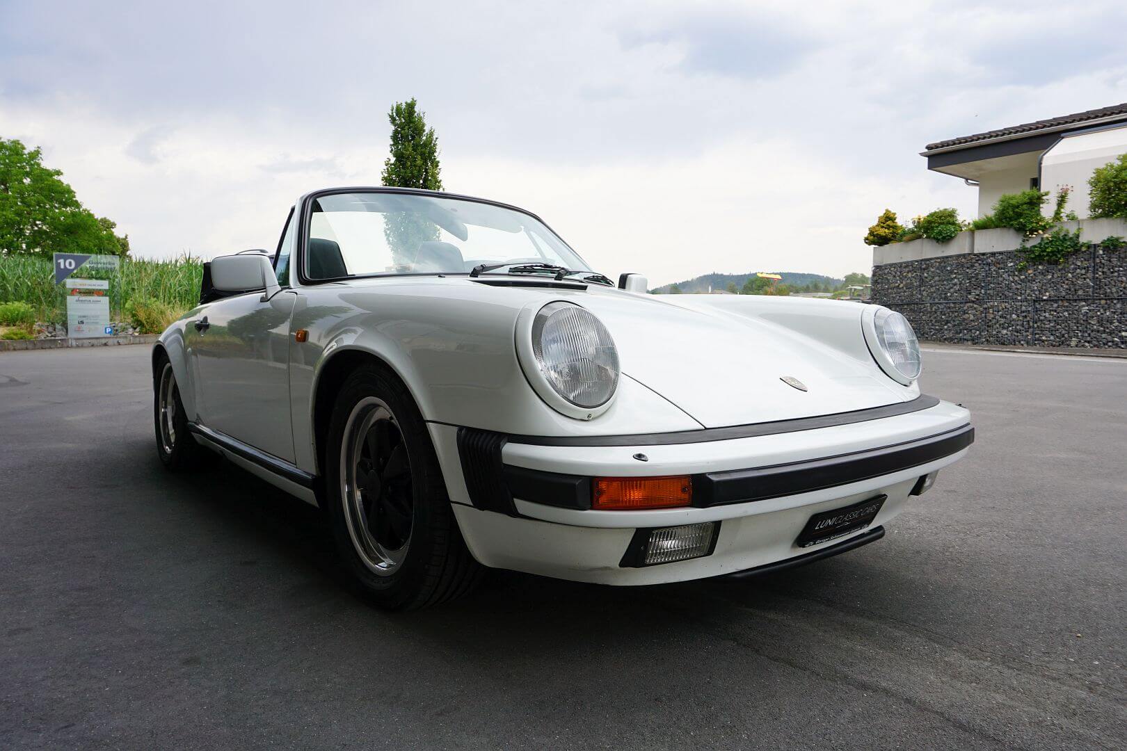 <trp-post-container data-trp-post-id='48818'>1986 Porsche 911 Carrera Cabriolet