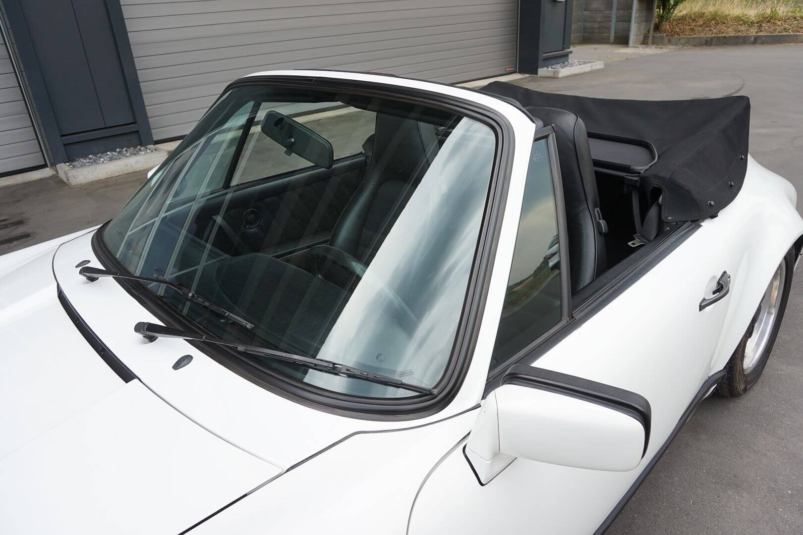 <trp-post-container data-trp-post-id='48818'>1986 Porsche 911 Carrera Cabriolet