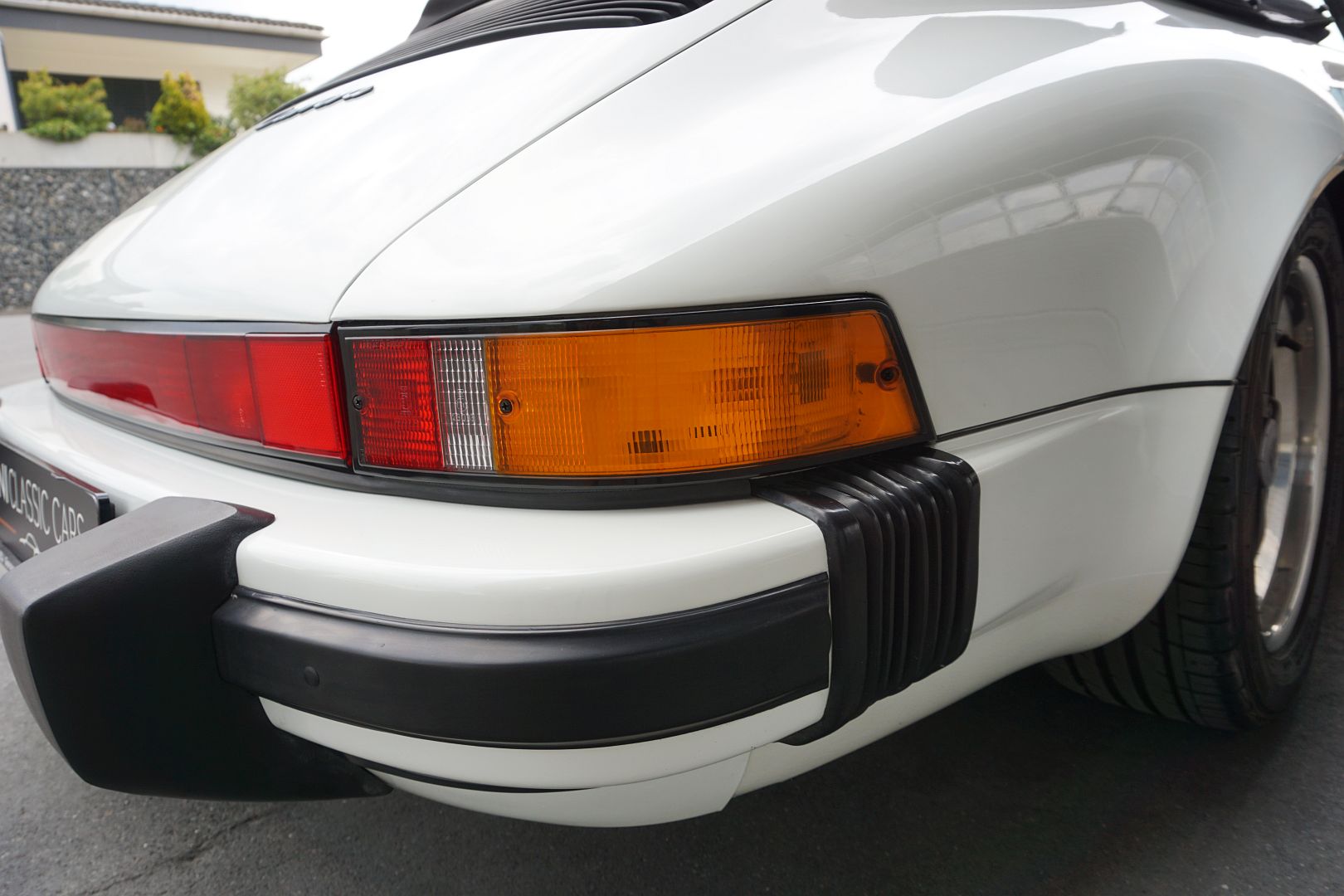 <trp-post-container data-trp-post-id='48818'>1986 Porsche 911 Carrera Cabriolet