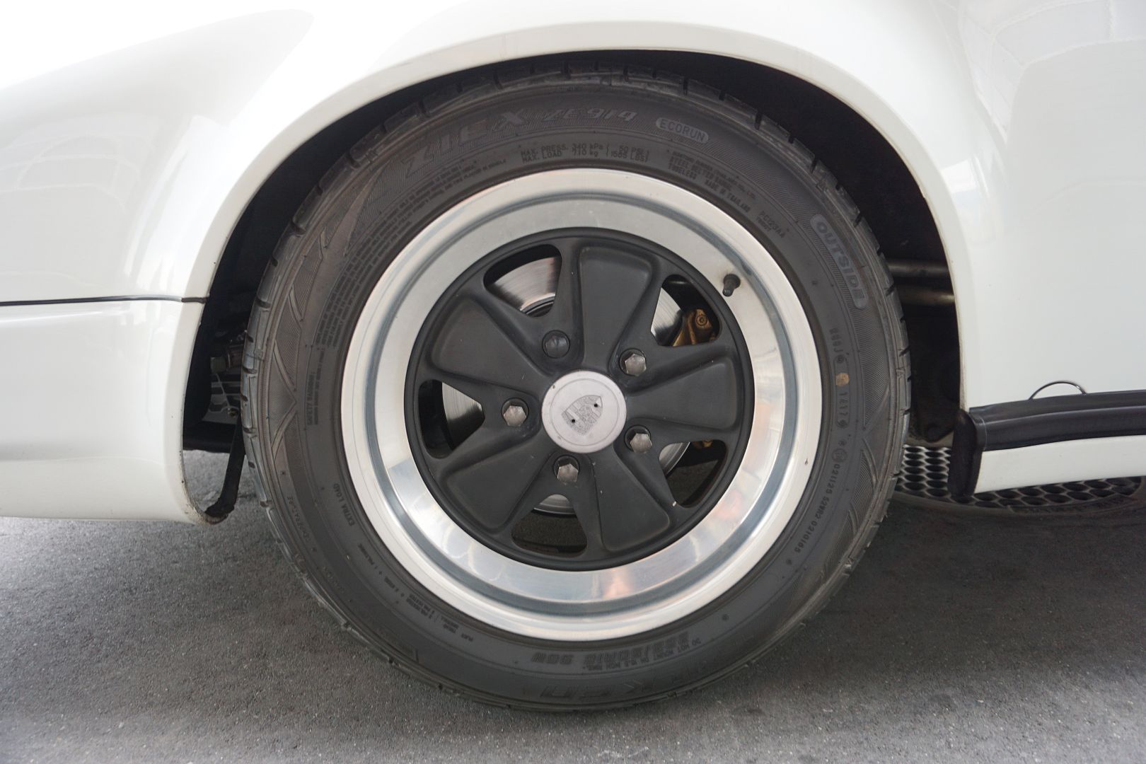 <trp-post-container data-trp-post-id='48818'>1986 Porsche 911 Carrera Cabriolet