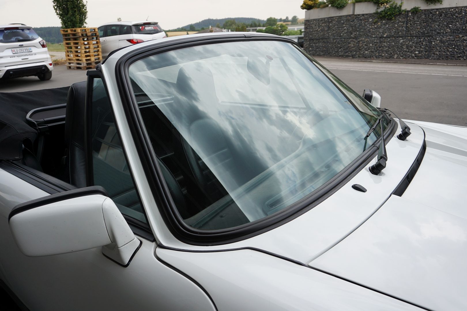 <trp-post-container data-trp-post-id='48818'>1986 Porsche 911 Carrera Cabriolet
