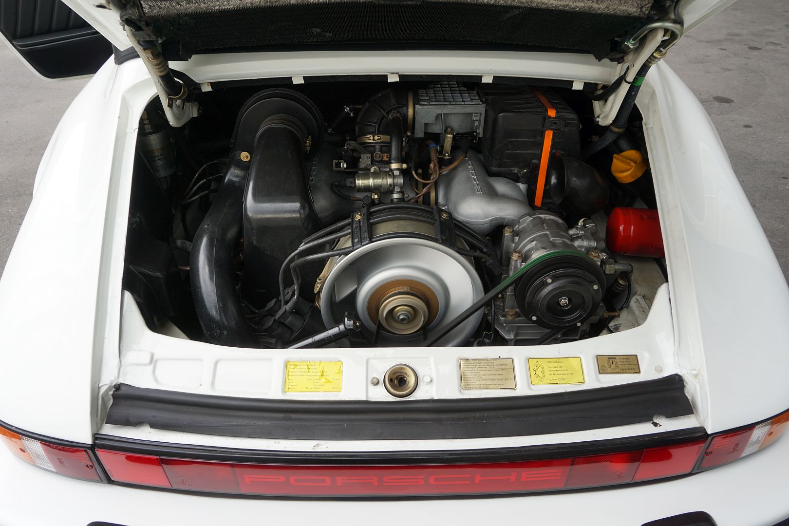<trp-post-container data-trp-post-id='48818'>1986 Porsche 911 Carrera Cabriolet