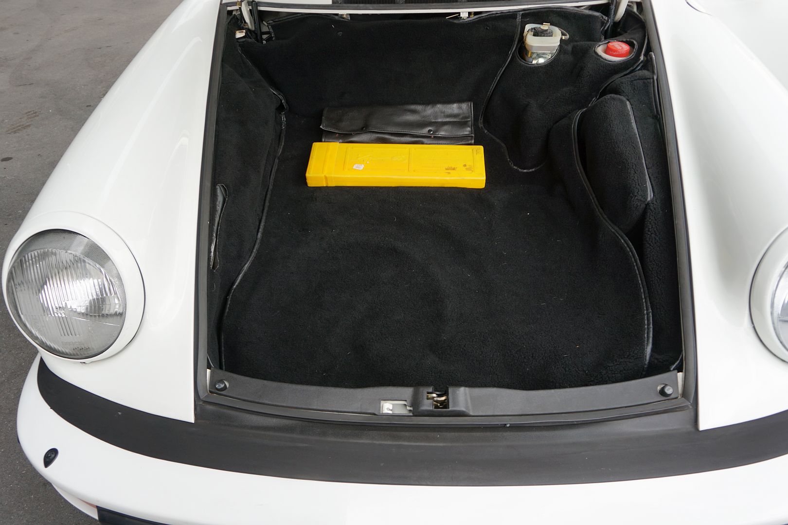 <trp-post-container data-trp-post-id='48818'>1986 Porsche 911 Carrera Cabriolet