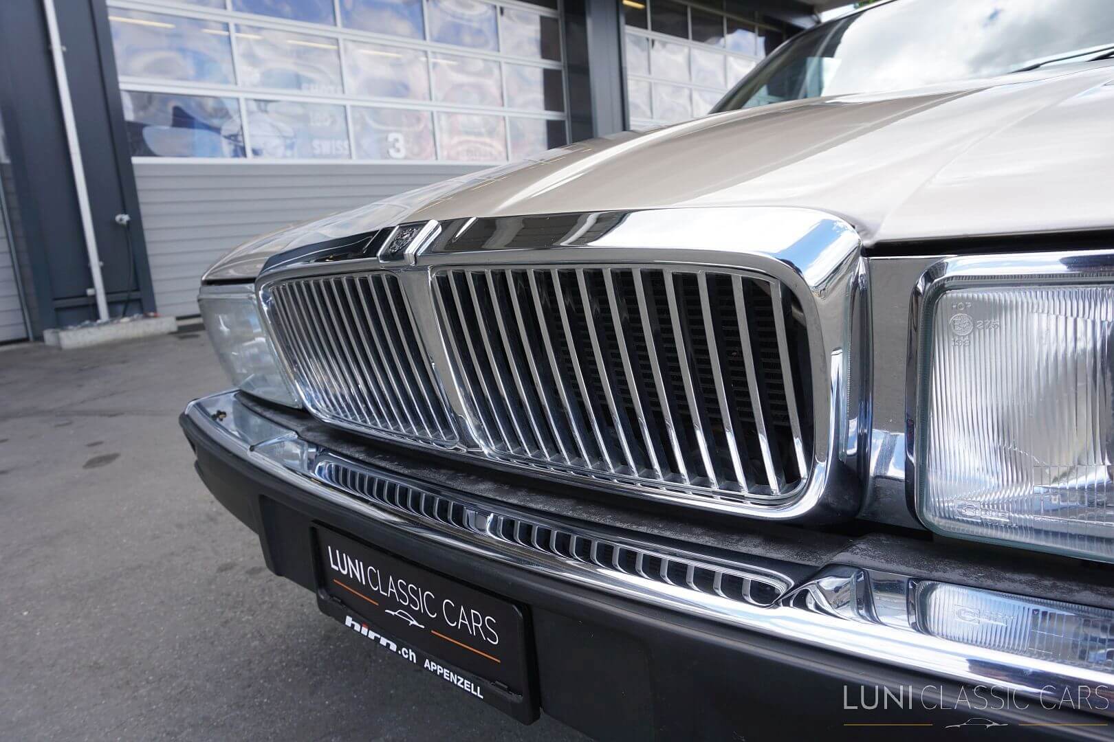<trp-post-container data-trp-post-id='48723'>1987 Jaguar X40 Sovereign