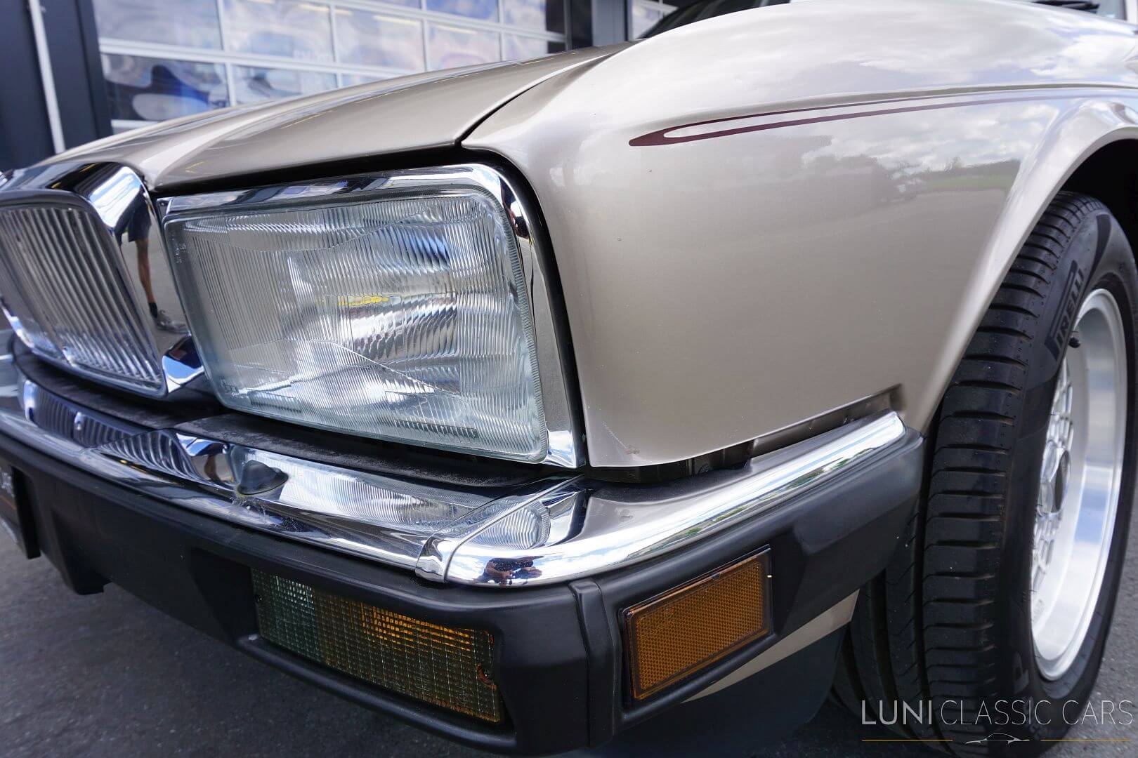 <trp-post-container data-trp-post-id='48723'>1987 Jaguar X40 Sovereign