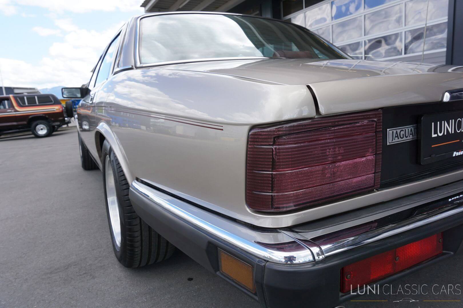 <trp-post-container data-trp-post-id='48723'>1987 Jaguar X40 Sovereign