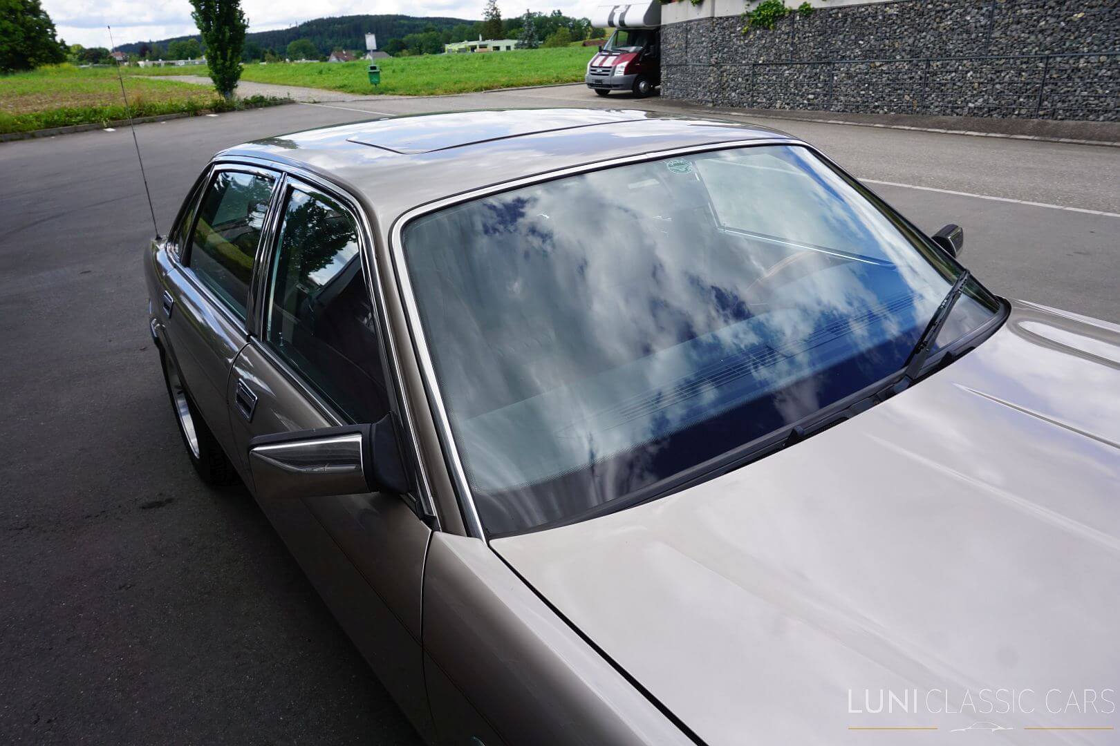 <trp-post-container data-trp-post-id='48723'>1987 Jaguar X40 Sovereign