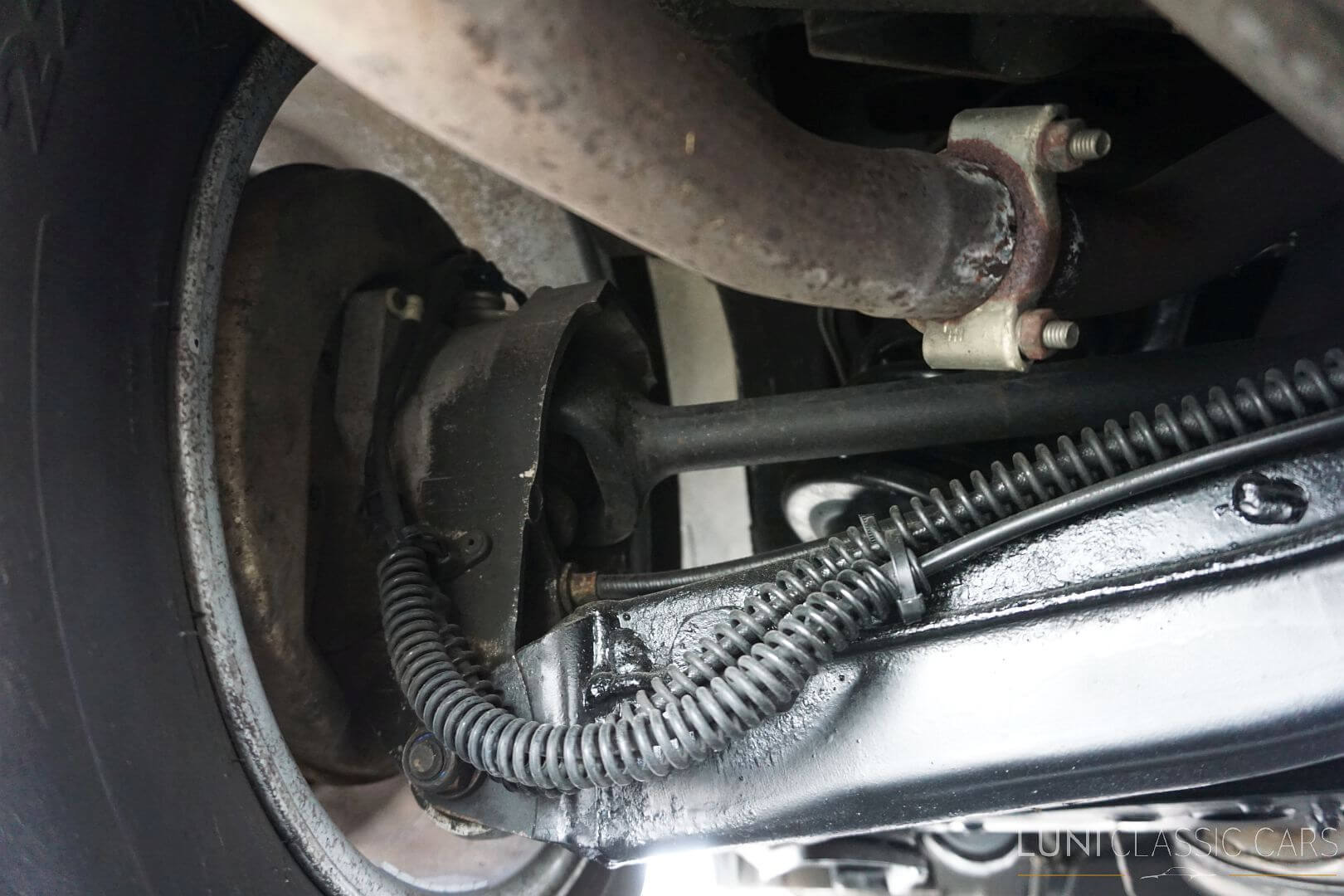 <trp-post-container data-trp-post-id='48723'>1987 Jaguar X40 Sovereign
