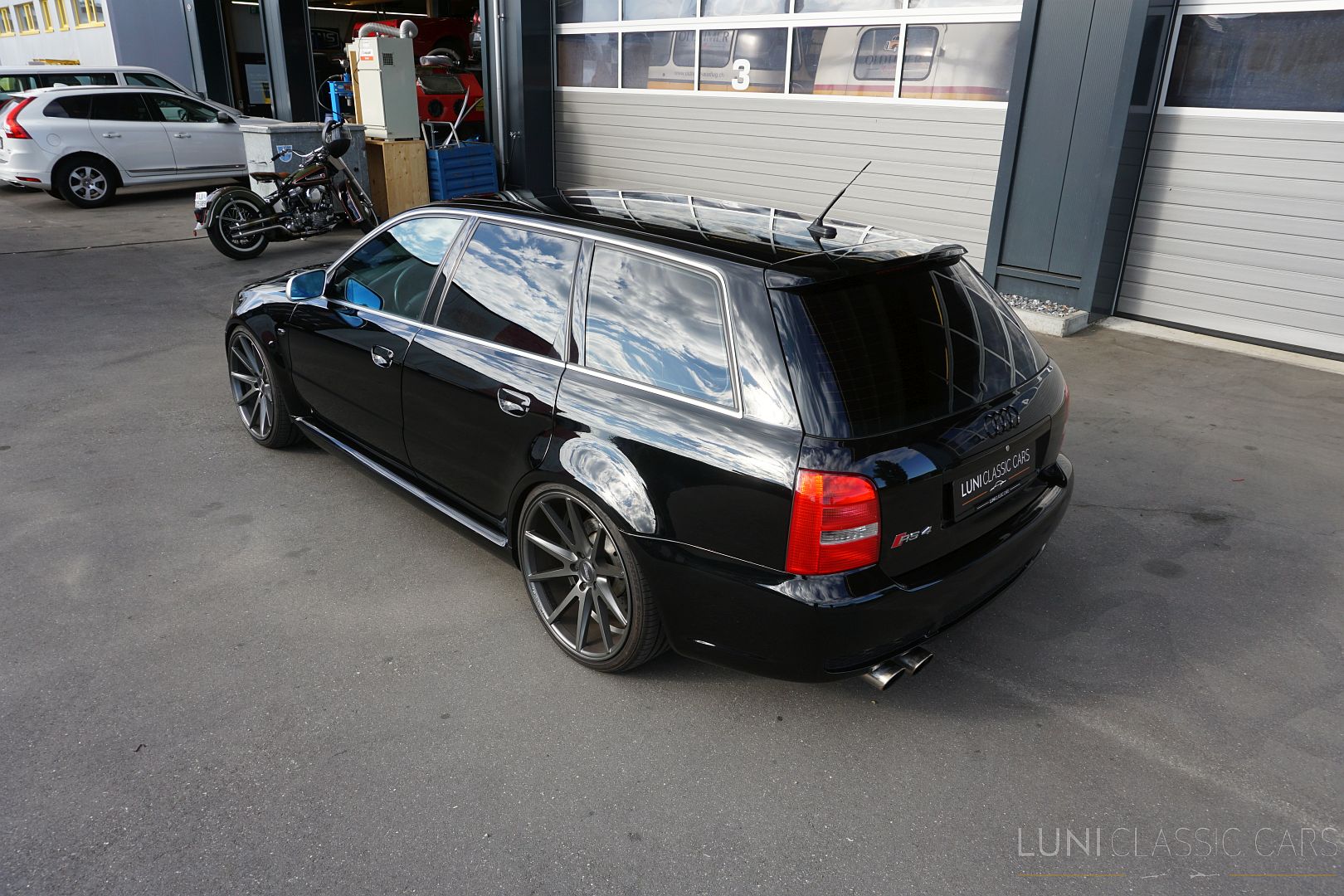 <trp-post-container data-trp-post-id='48976'>2000 Audi RS4 B5 Quattro