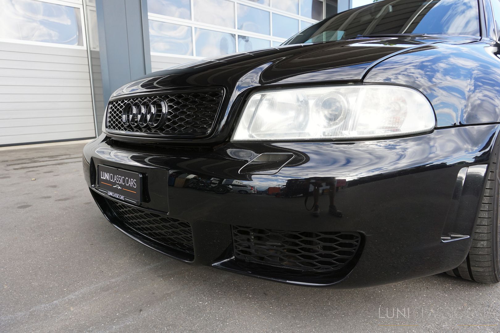 <trp-post-container data-trp-post-id='48976'>2000 Audi RS4 B5 Quattro
