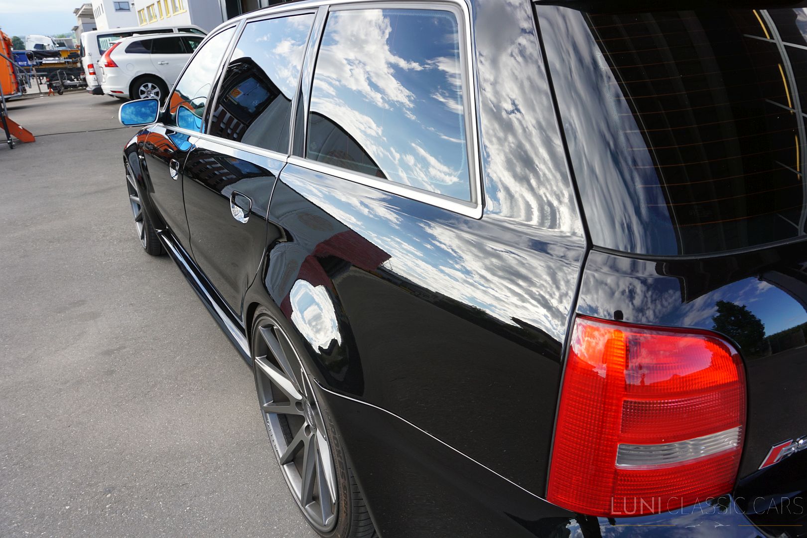 <trp-post-container data-trp-post-id='48976'>2000 Audi RS4 B5 Quattro