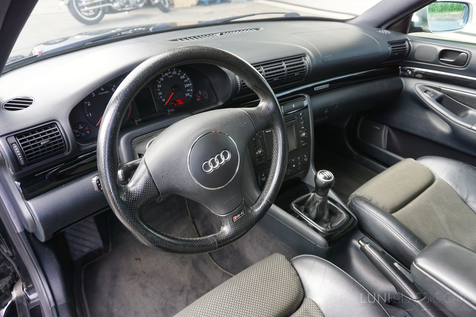 <trp-post-container data-trp-post-id='48976'>2000 Audi RS4 B5 Quattro