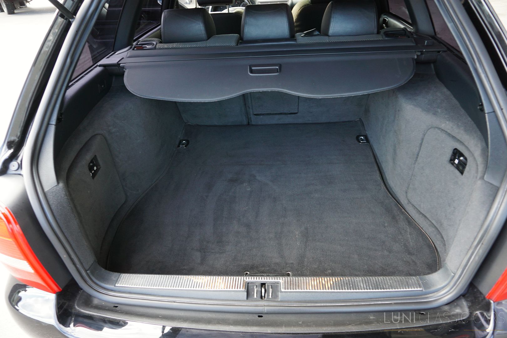<trp-post-container data-trp-post-id='48976'>2000 Audi RS4 B5 Quattro