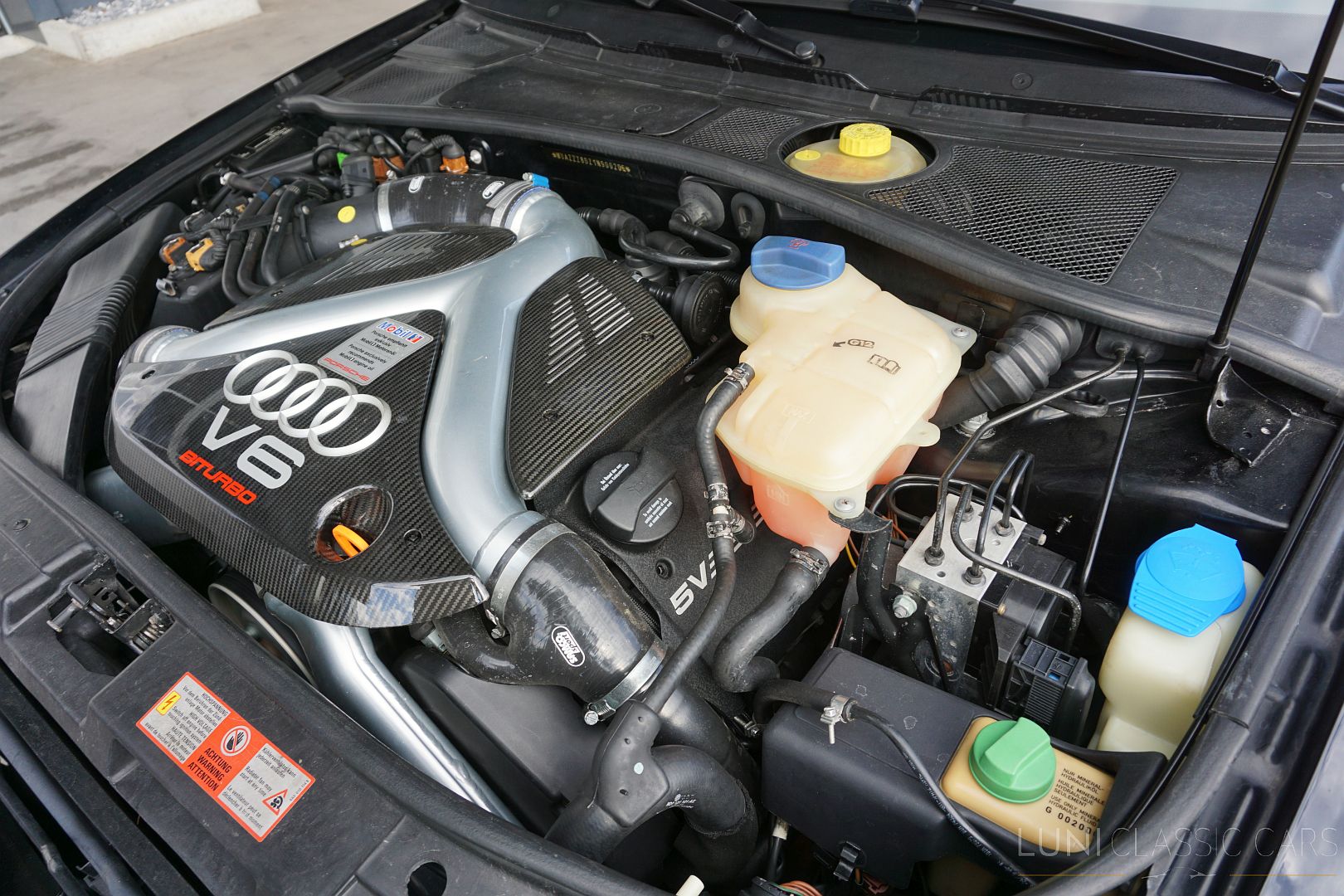 <trp-post-container data-trp-post-id='48976'>2000 Audi RS4 B5 Quattro