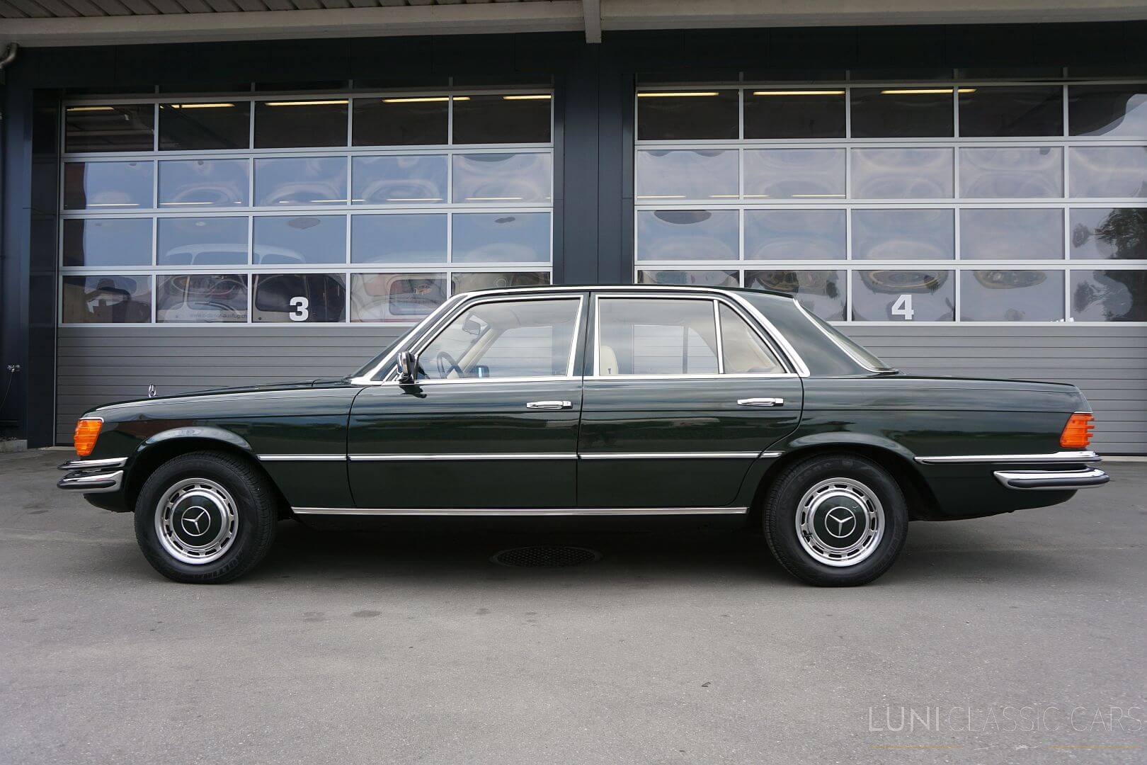 <trp-post-container data-trp-post-id='49042'>1973 Mercedes-Benz 280 S