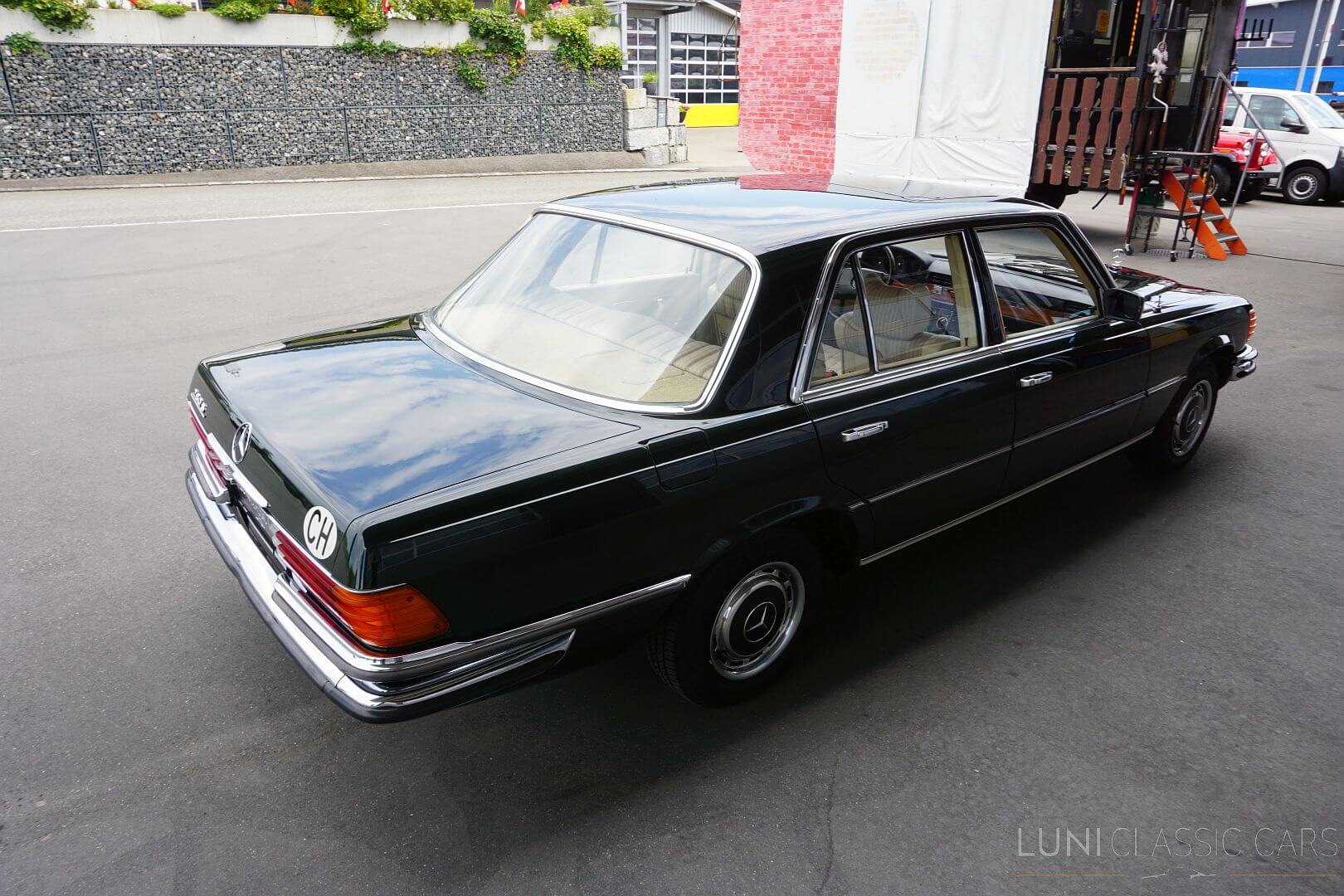 <trp-post-container data-trp-post-id='49042'>1973 Mercedes-Benz 280 S