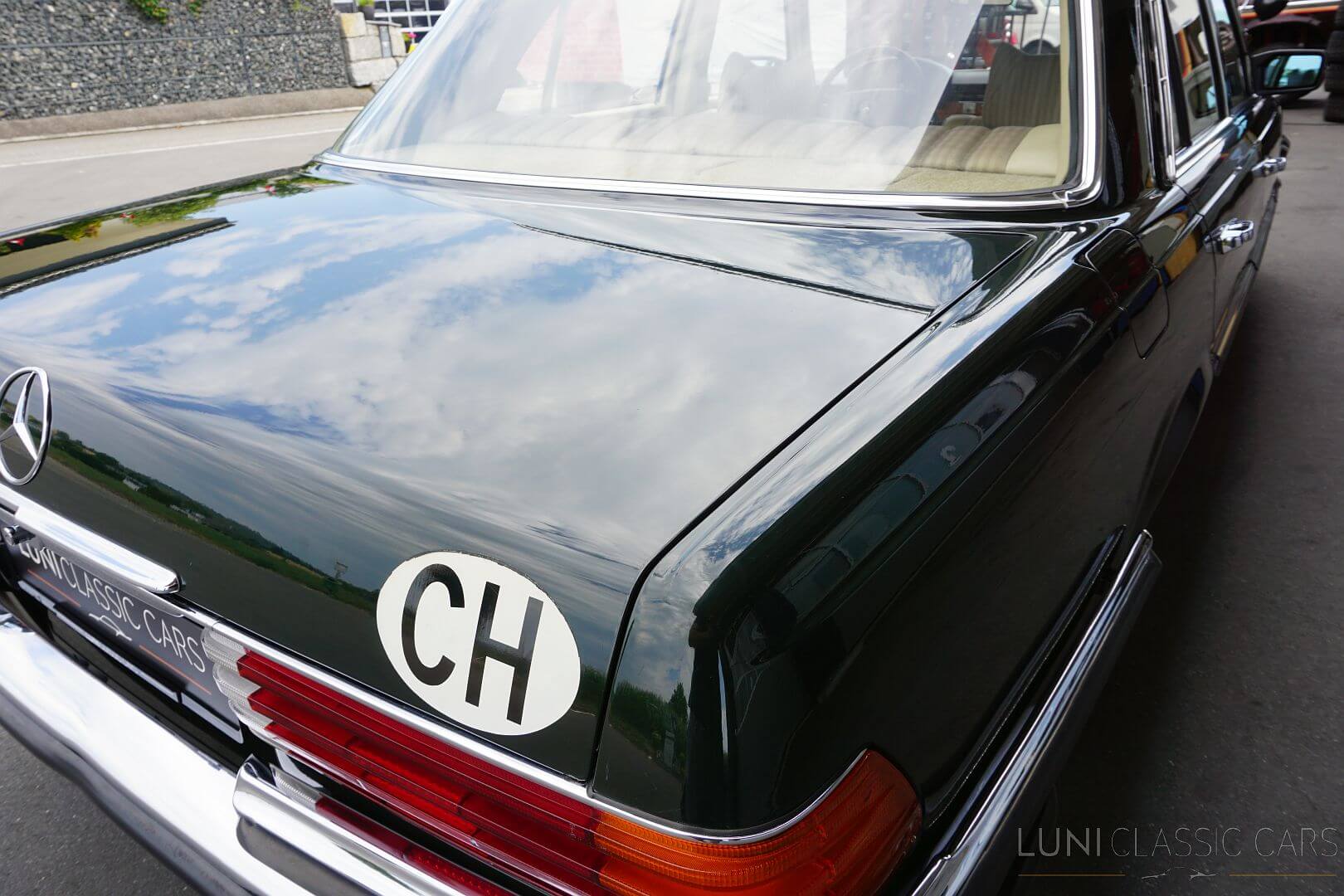 <trp-post-container data-trp-post-id='49042'>1973 Mercedes-Benz 280 S