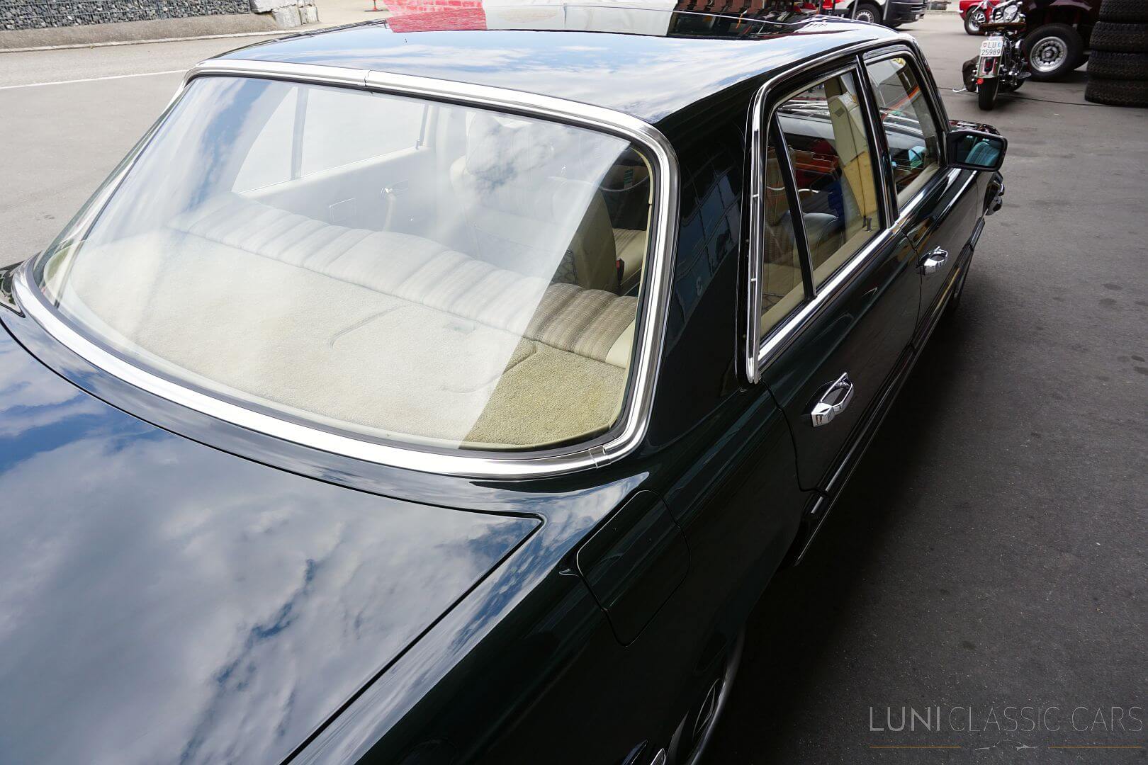 <trp-post-container data-trp-post-id='49042'>1973 Mercedes-Benz 280 S