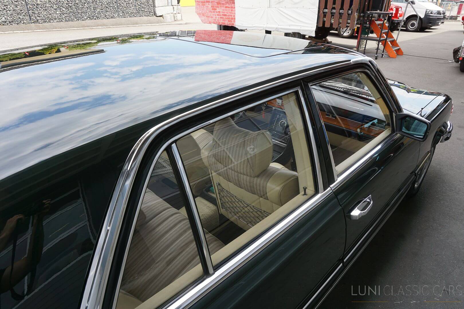 <trp-post-container data-trp-post-id='49042'>1973 Mercedes-Benz 280 S