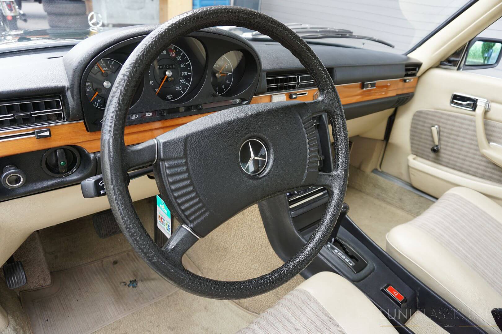 <trp-post-container data-trp-post-id='49042'>1973 Mercedes-Benz 280 S