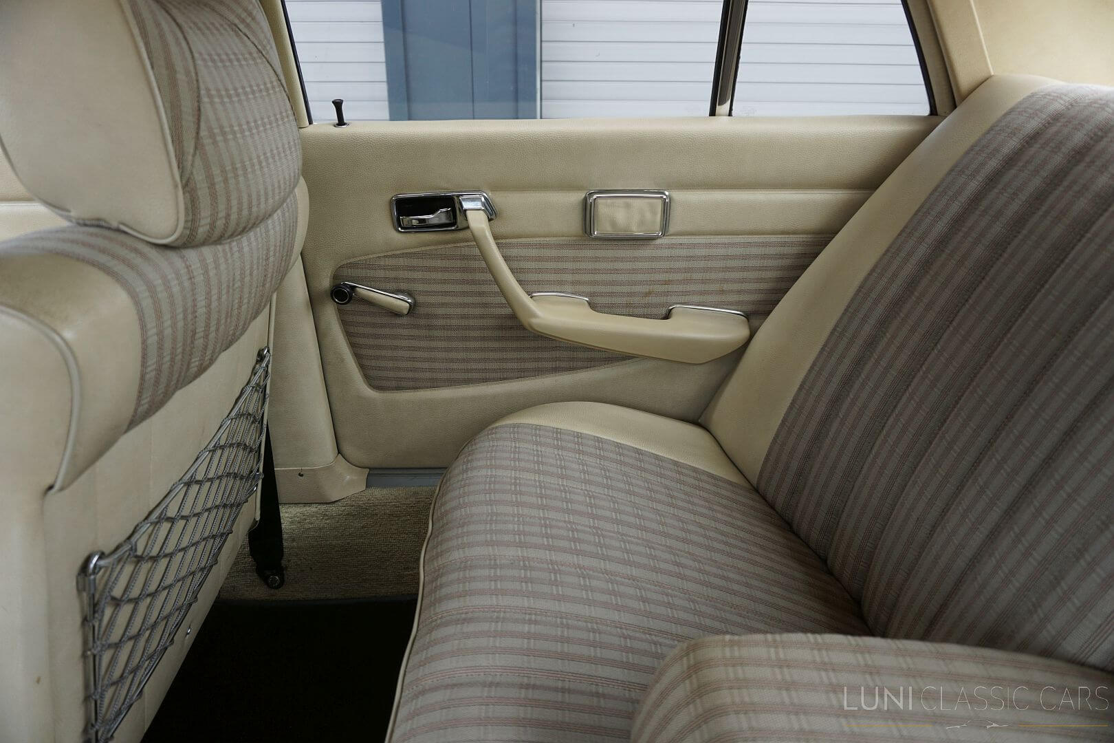 <trp-post-container data-trp-post-id='49042'>1973 Mercedes-Benz 280 S
