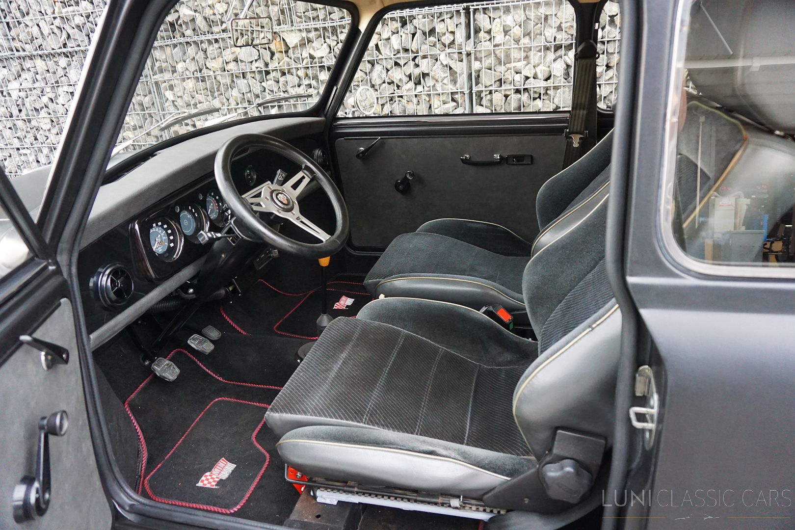 <trp-post-container data-trp-post-id='49153'>1980 Mini 1100 Special